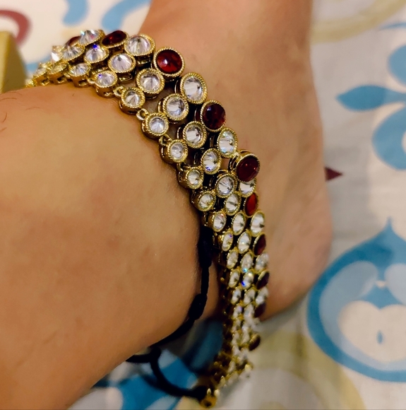 Soni Sapphire Designer Jewellery Anklets - Picture 3 of 7